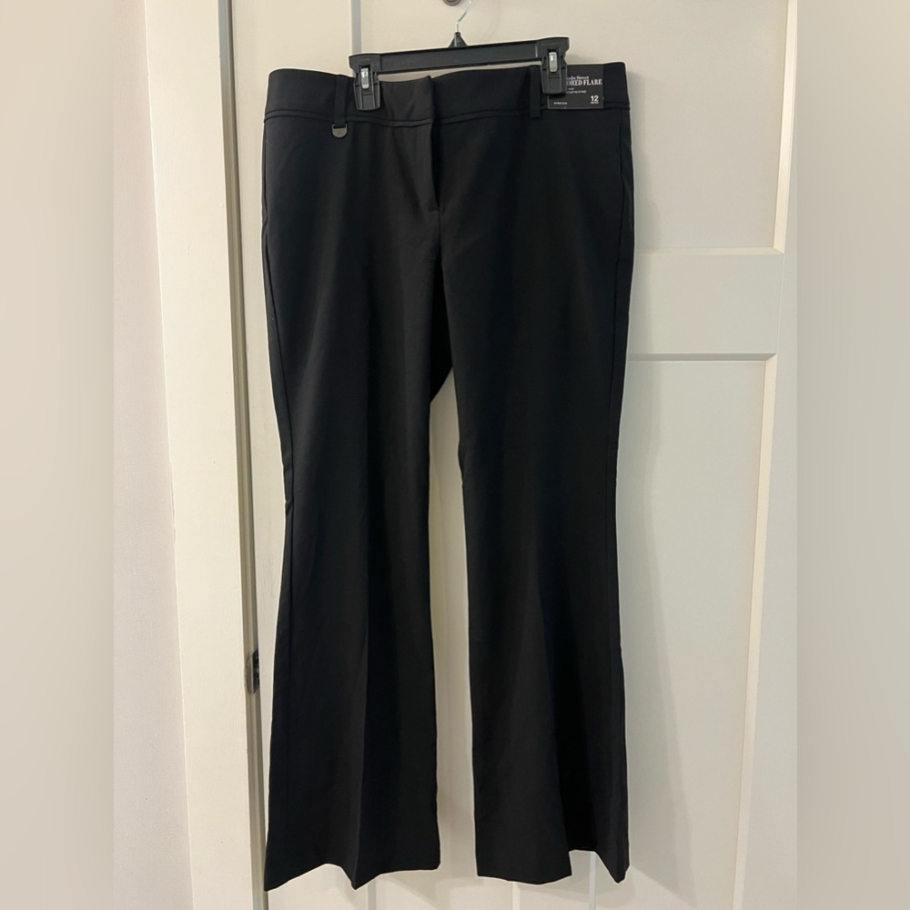 New with Tags! Women’s Tailored Flare Black Pants- Size 12